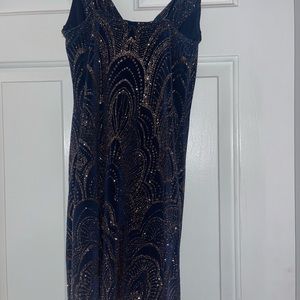 MINI SPARKLY HOMECOMING DRESS! ONLY WORN ONCE! 💕💕